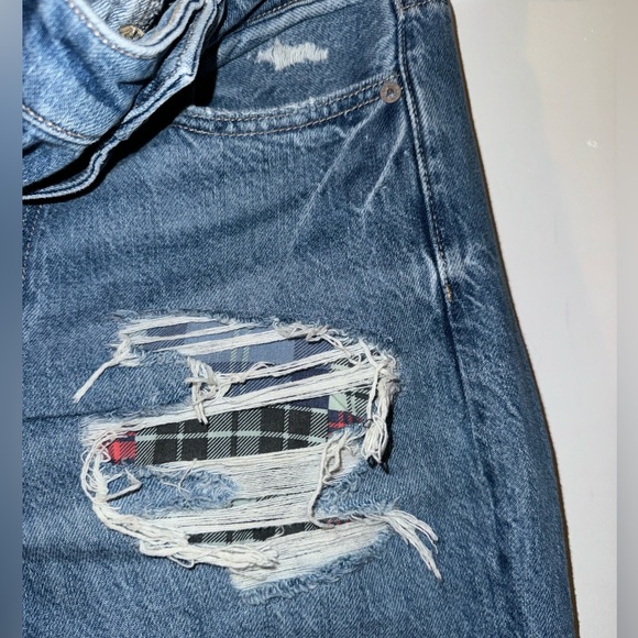 American Eagle sz 8 straight leg no stretch plaid peek-a-boo’s - Picture 3 of 6